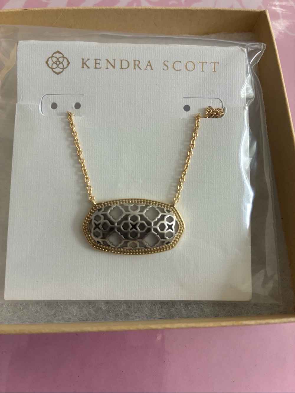 Kendra Scott Gold and Gray Filigree Elisa Necklace